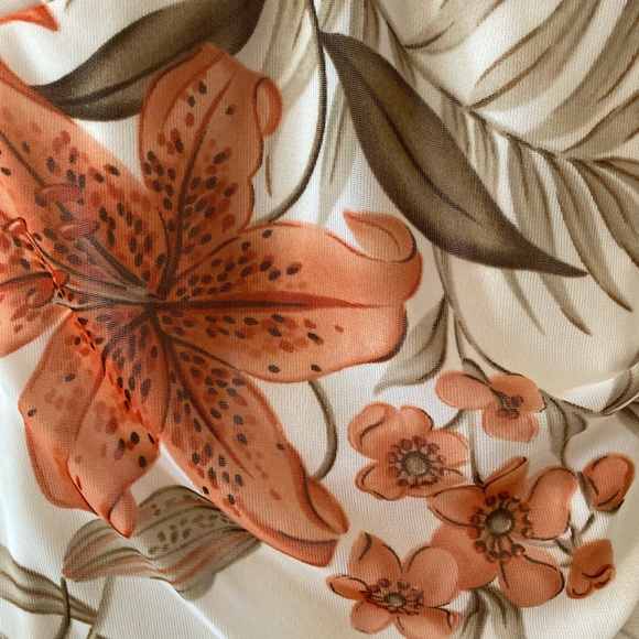 Lovely Multi Function Floral Dress - Picture 3 of 3